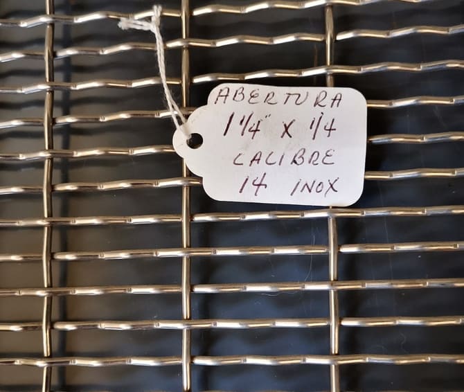 Malla de acero inoxidable calibre 14